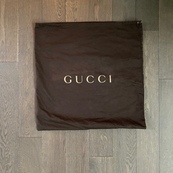 Authentic Gucci Messenger Bag with Bamboo details - Picture 12 of 12